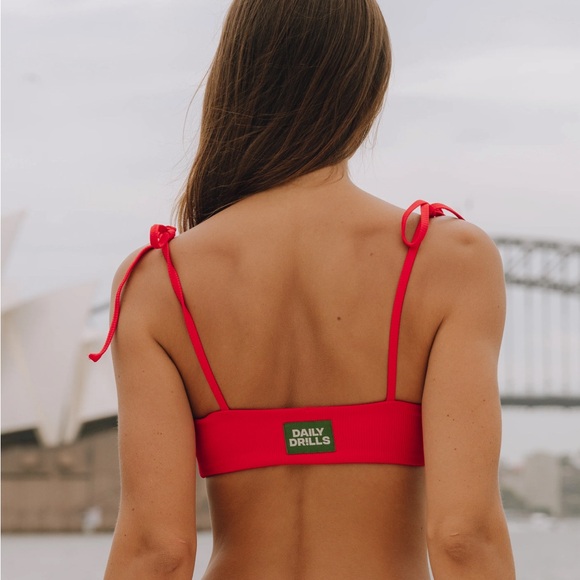 Daily Drills Spritz Top and Bottom NWOT sold out style - Picture 3 of 4